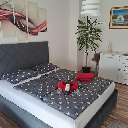 Studio Apartman Bf Slavonski Brod Exterior photo